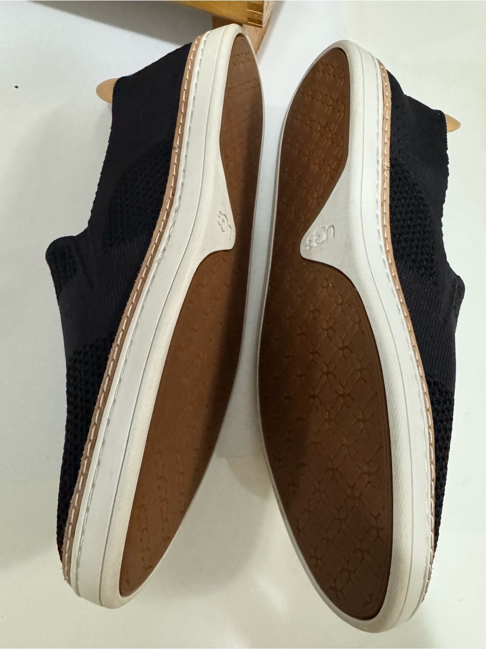 UGG Men’s Black Knit Slip-On Loafers - Picture 2 of 5